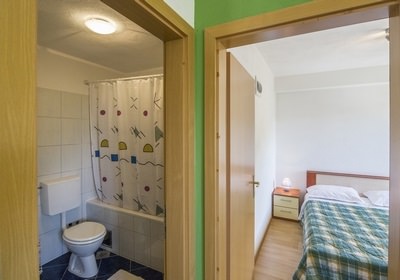 apartman žuti, soba 1 i wc